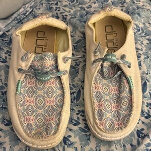 Hey Dude Kids' Cream and Pastel Pattern Moccasins